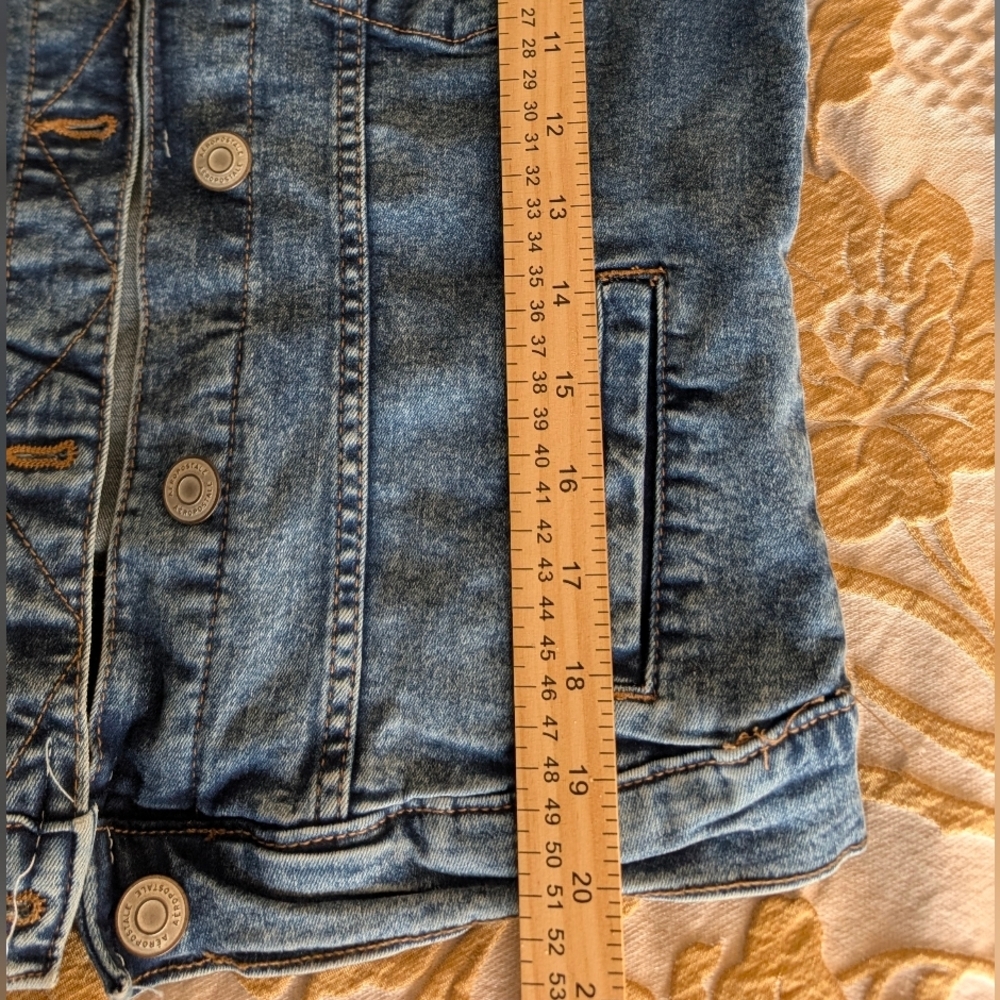 Aeropostale Womens Size S Denim Jean Jacket Blue Distressed - Picture 6 of 6